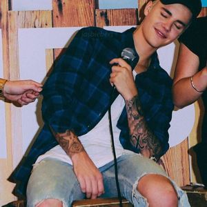 Meet your Posher, Samira